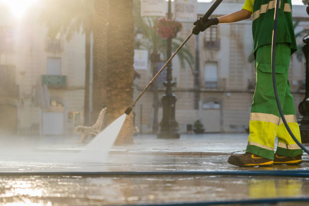 Best Pressure Washing Siding  in Garretson, SD